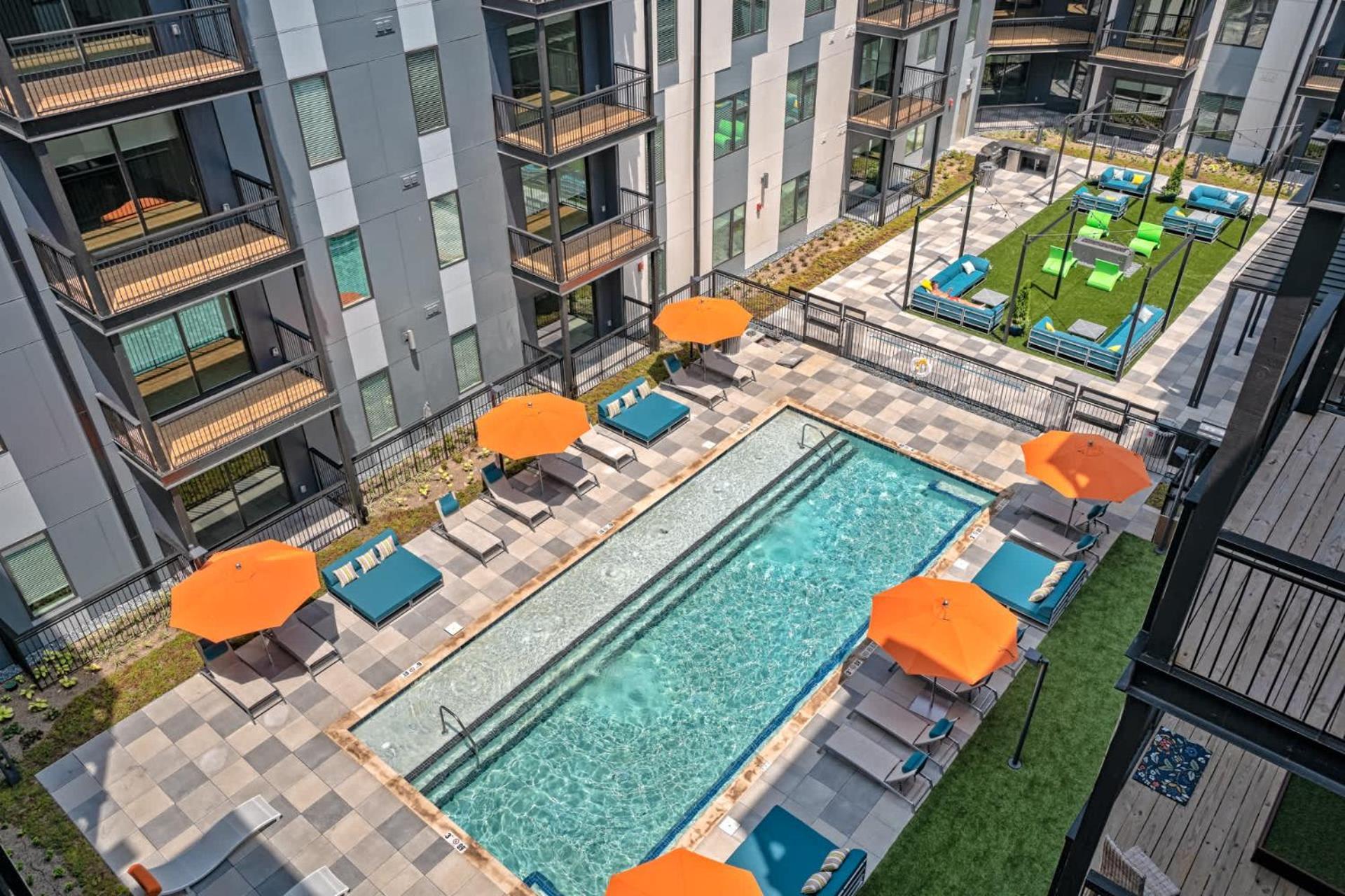 Apartment Stunning Nulu 1br Cozysuites 05 Louisville